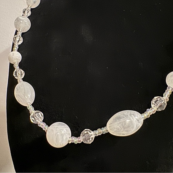 ⚜️3 for $30⚜️ Long White Translucent Acrylic Beaded Necklace (Station Necklace) - Picture 5 of 9
